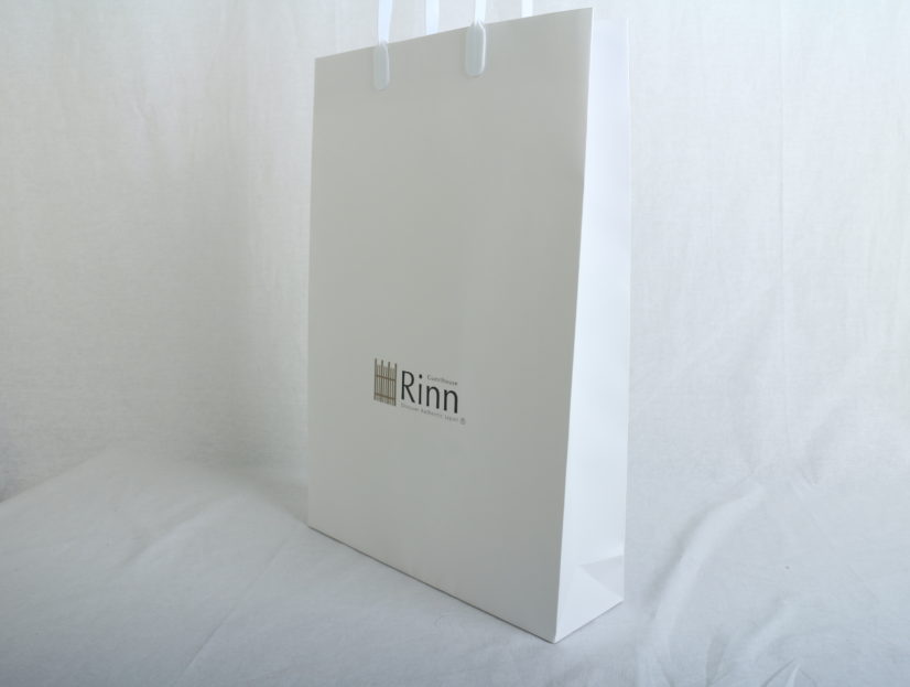 ゲストハウスの経営・企画をされている京都の企業様の会社用紙袋